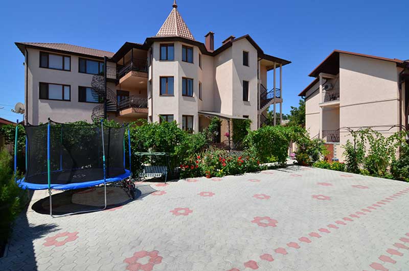 Uyut Hotel, Evpatoria