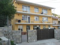 Hotel U grafskolo parka, Alupka