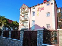 Rus hotel, Peschanoe