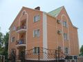 Golden Lion Hotel, Peschanoye